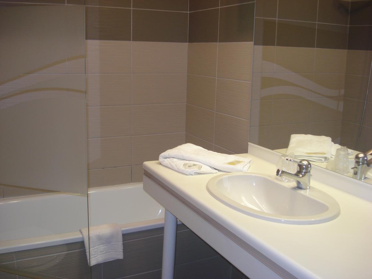 Hotel La Belle Etoile Thouaré-sur-Loire Εξωτερικό φωτογραφία